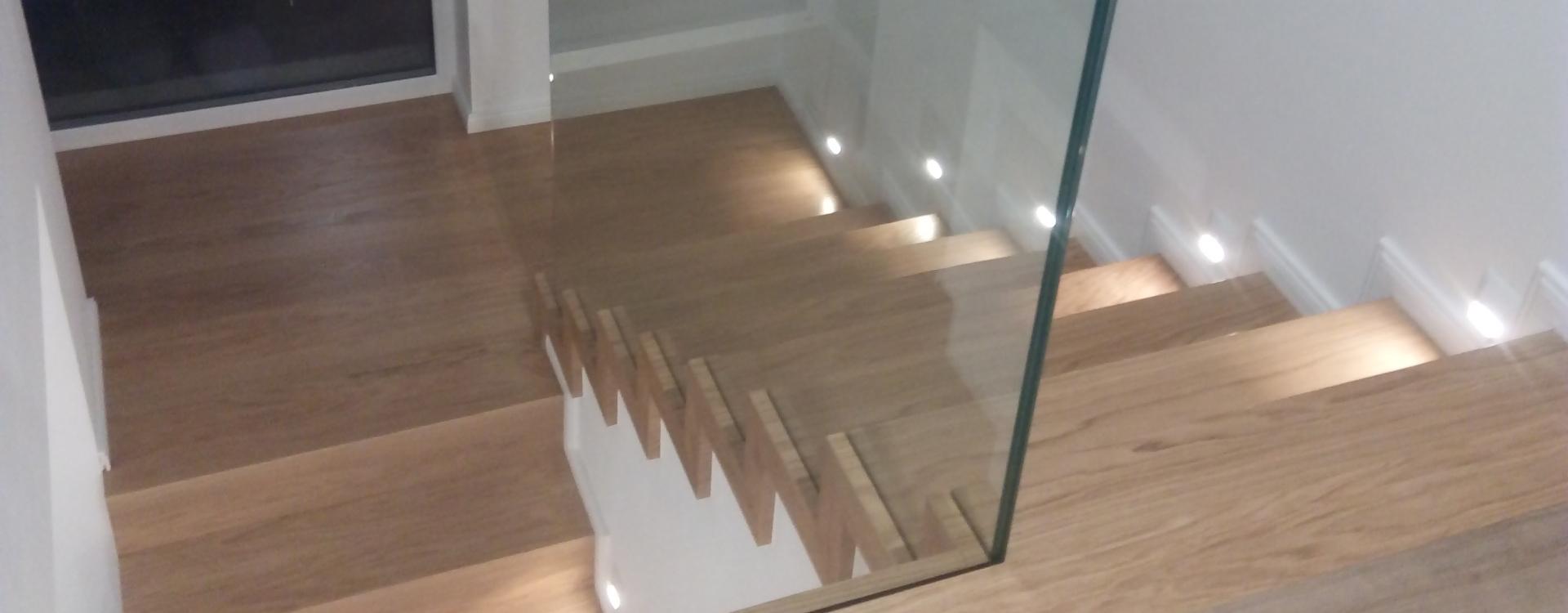 Slide A - 3 - Szklana balustrada